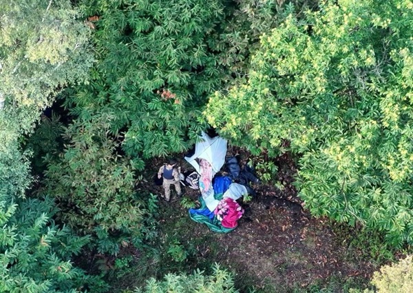arrestato il pusher datosi alla fuga nei boschi di talamona