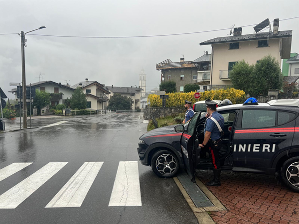 berbenno arrestato dai carabinieri per tentato furto in abitazione