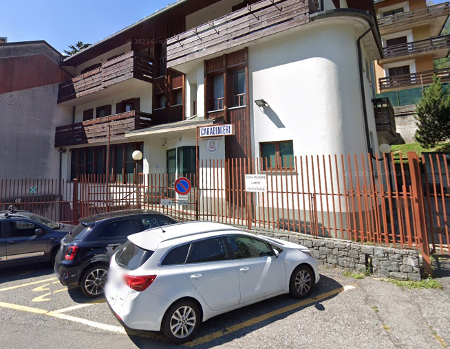 Attentato incendiario contro la Stazione dei Carabinieri