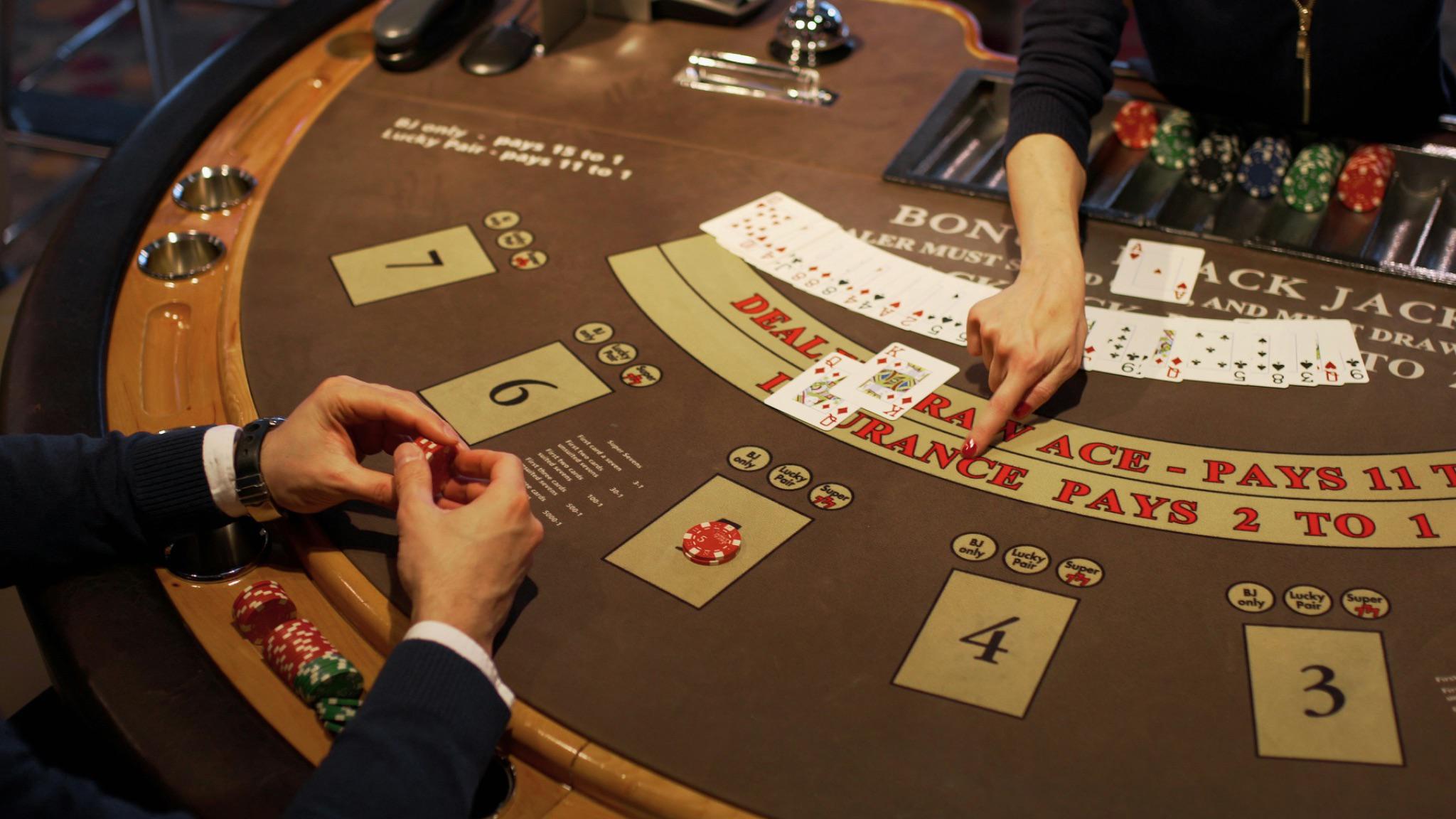 casinò con croupier dal vivo la nuova frontiera per i giocatori italiani
