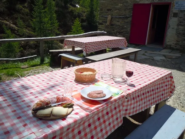 come deve essere lo spuntino per la montagna