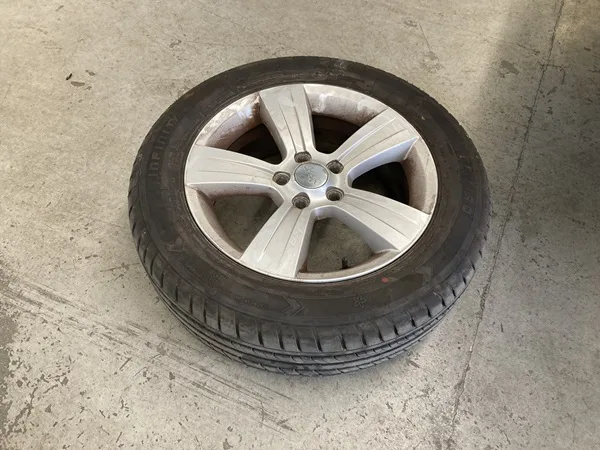 come leggere le iscrizioni sulle gomme auto