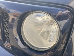 come rinnovare i fari ingialliti e opachi della tua auto