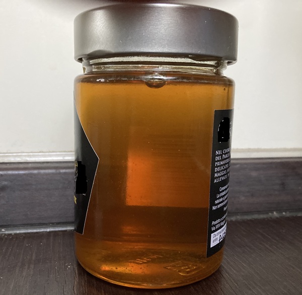 come si riconosce la differenza tra miele puro e adulterato