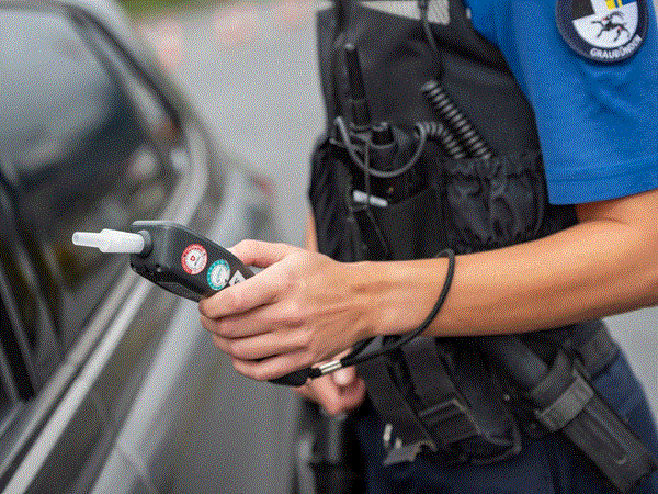 conseguenze alcol test positivo guida svizzera