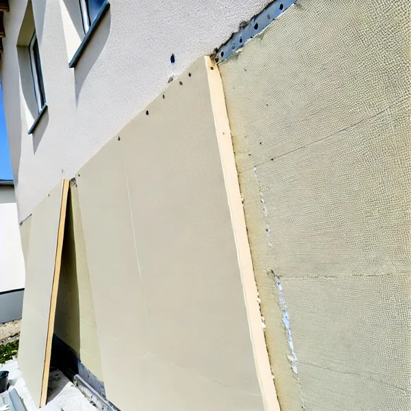 cosa fare se il cappotto termico si stacca