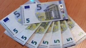 errore di stampa o colpo di fortuna la banconota da 5 euro da 5.000