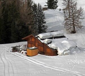 escursione al rifugio scermendone|