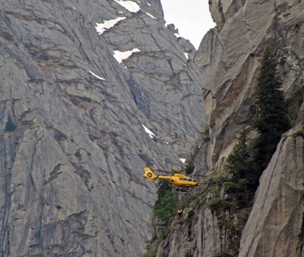 escursionista 67enne si infortuna in val di mello