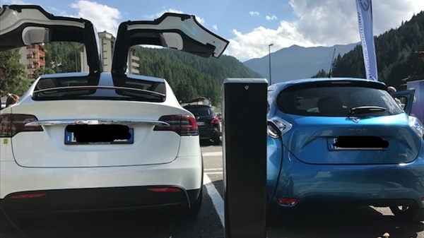 evita errori costosi come lavare correttamente la tua auto elettrica