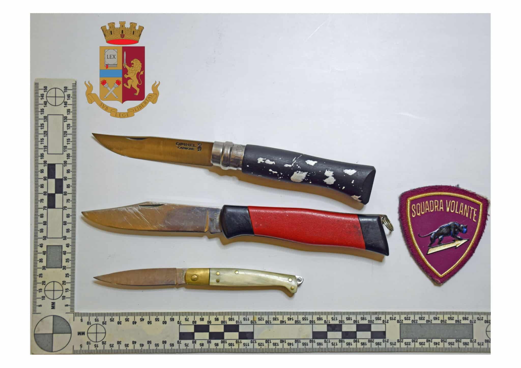 coltelli marsupio minorenni