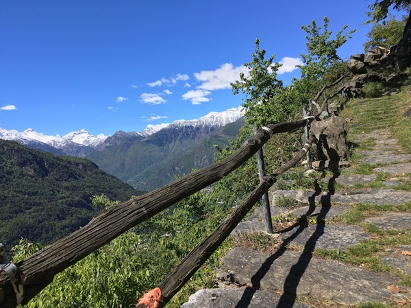 il borgo fra le nuvole della valtellina