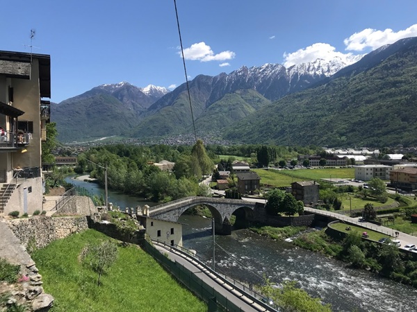 il borgo più conveniente della valtellina questa estate