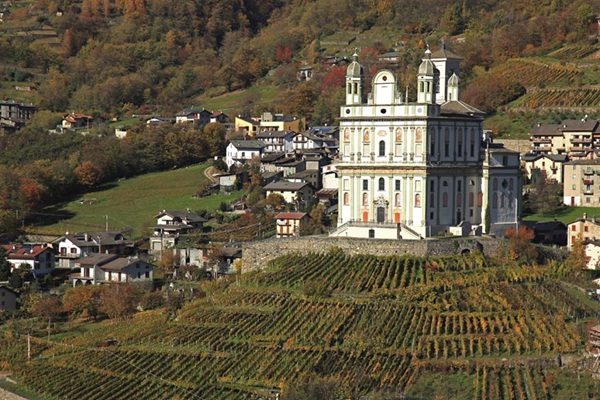 il touring club italiano riapre la santa casa di tresivio