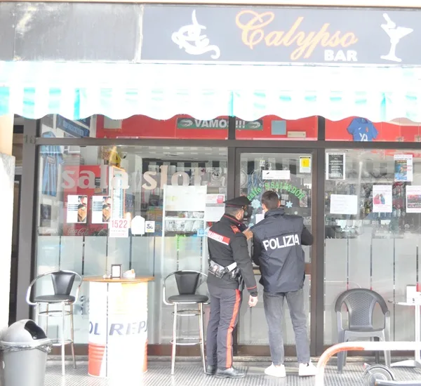 la polizia chiude un bar di morbegno per cinque giorni