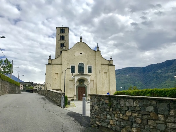 le chiese valtellinesi da villa di tirano a tresenda