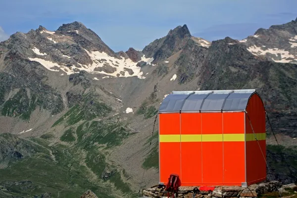 le regole di utilizzo dei bivacchi in montagna