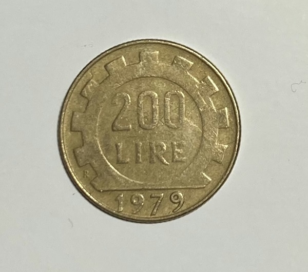 le vecchie monete da 200 lire di valore