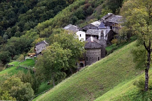 l'unico abitante di sostila