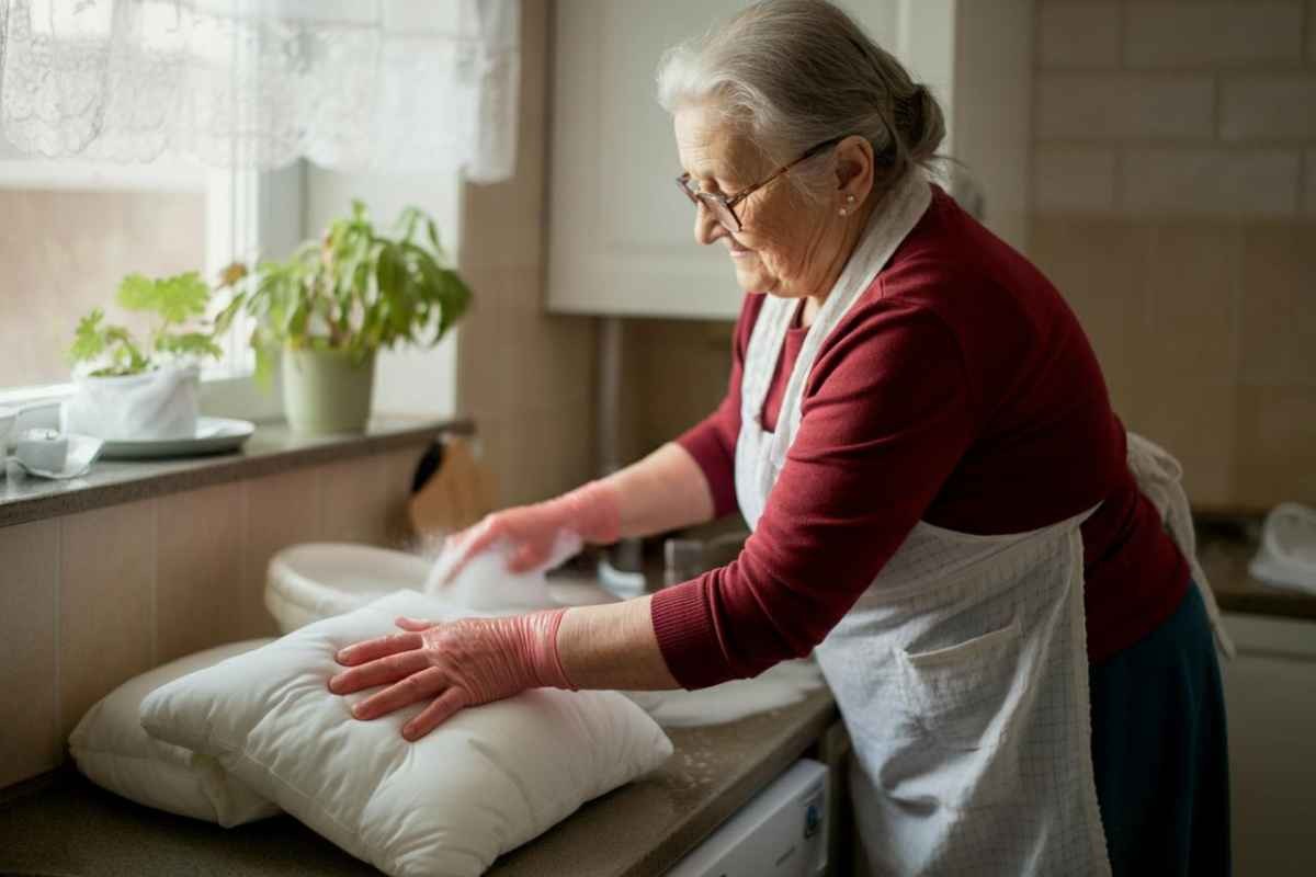 Il rimedio della nonna per lavare i cuscini|Il rimedio della nonna per lavare i cuscini