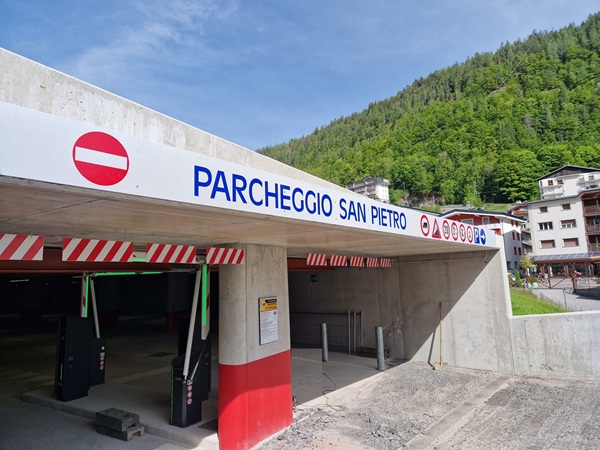 nuovo parcheggio in centro aprica