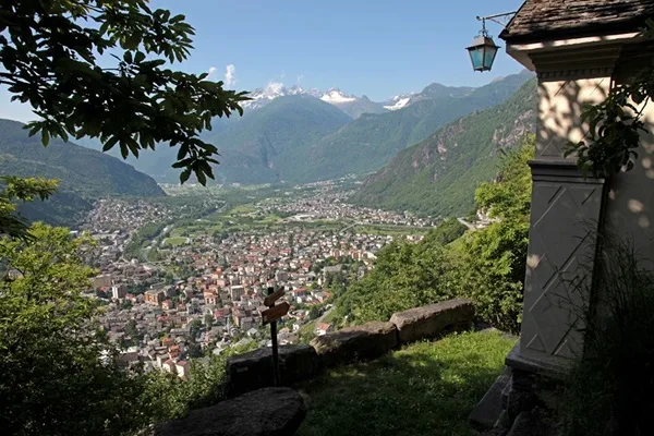 orari apertura infopoint chiavenna