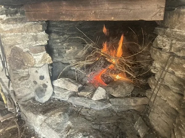 quale legna fa meno fumo nella stufa e nel camino