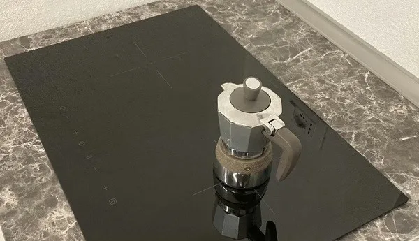 quanto consuma il piano cottura a induzione