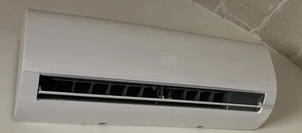 quanto consuma un condizionatore per scaldare casa in inverno