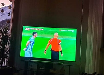 quanto consuma un televisore sempre acceso