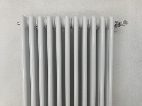 quanto consuma un termosifone sempre acceso