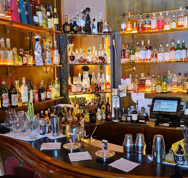 quanto guadagna un barista a saint moritz