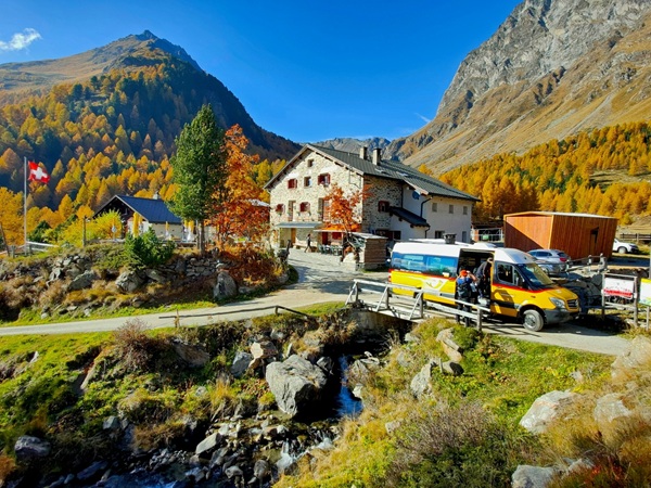 quanto guadagna un postino in svizzera