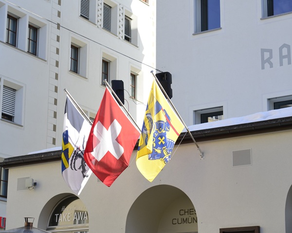 quanto guadagna una badante a saint moritz