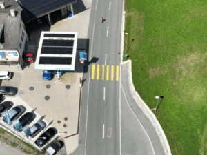 ragazza investita da un'auto sulle strisce pedonali a san carlo