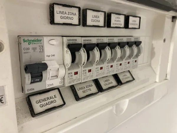 se il salvavita scatta di continuo cause e rimedi