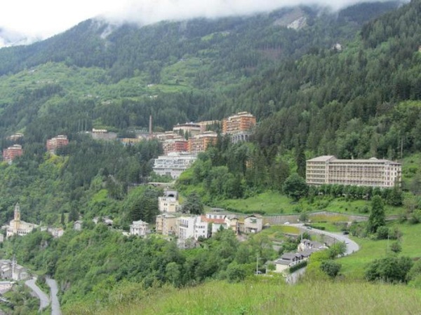 Segreti e capolavori nascosti la storia del Villaggio Morelli