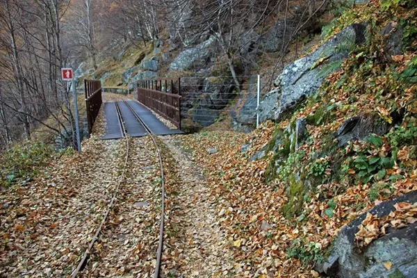sentiero del tracciolino|linea colico - chiavenna