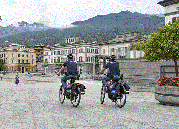 ubriaco e molesto nei bar del centro