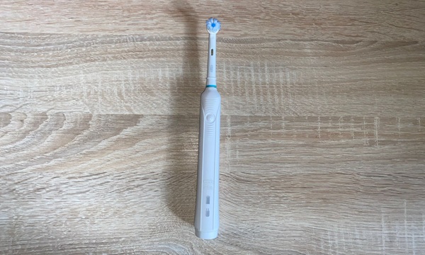 spazzolino elettrico o manuale