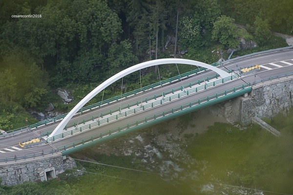 aperto al traffico il nuovo ponte sul torrente avero