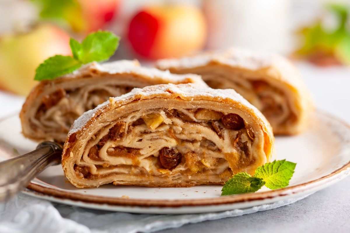 strudel di mele|strudel di mele Chef stellato svela ricetta del suo strudel alle mele|Chef stellato svela ricetta del suo strudel alle mele