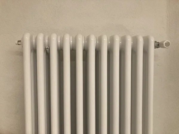 termosifoni a temperatura costante o accesi quando servono