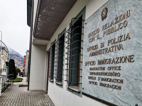 evasione fiscale e fatture false nei guai un valtellinese