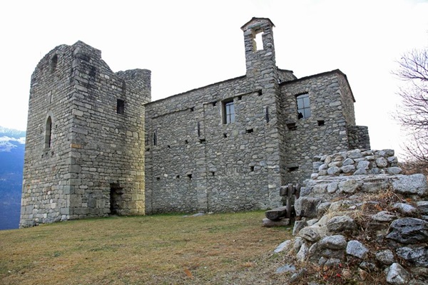 valtellina nascosta 10 mete insolite da scoprire