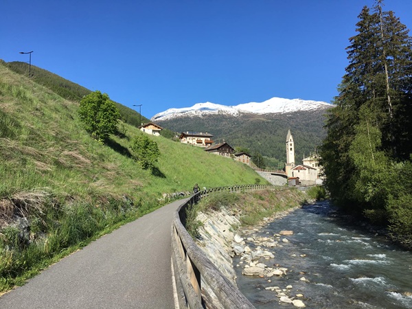 vantaggi e svantaggi di trasferirsi in montagna