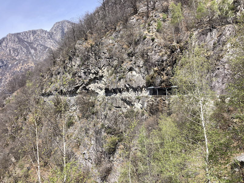 l’ultimo borgo alpino senza strada