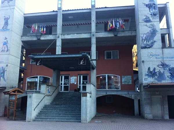 orari apertura infopoint aprica