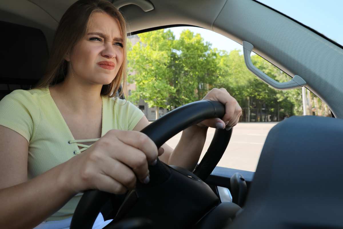 auto fa rumore|rumore motore auto