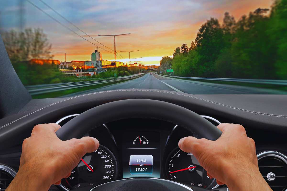 Lo sterzo ti parla: non ignorare questi segnali|Lo sterzo ti parla: non ignorare questi segnali